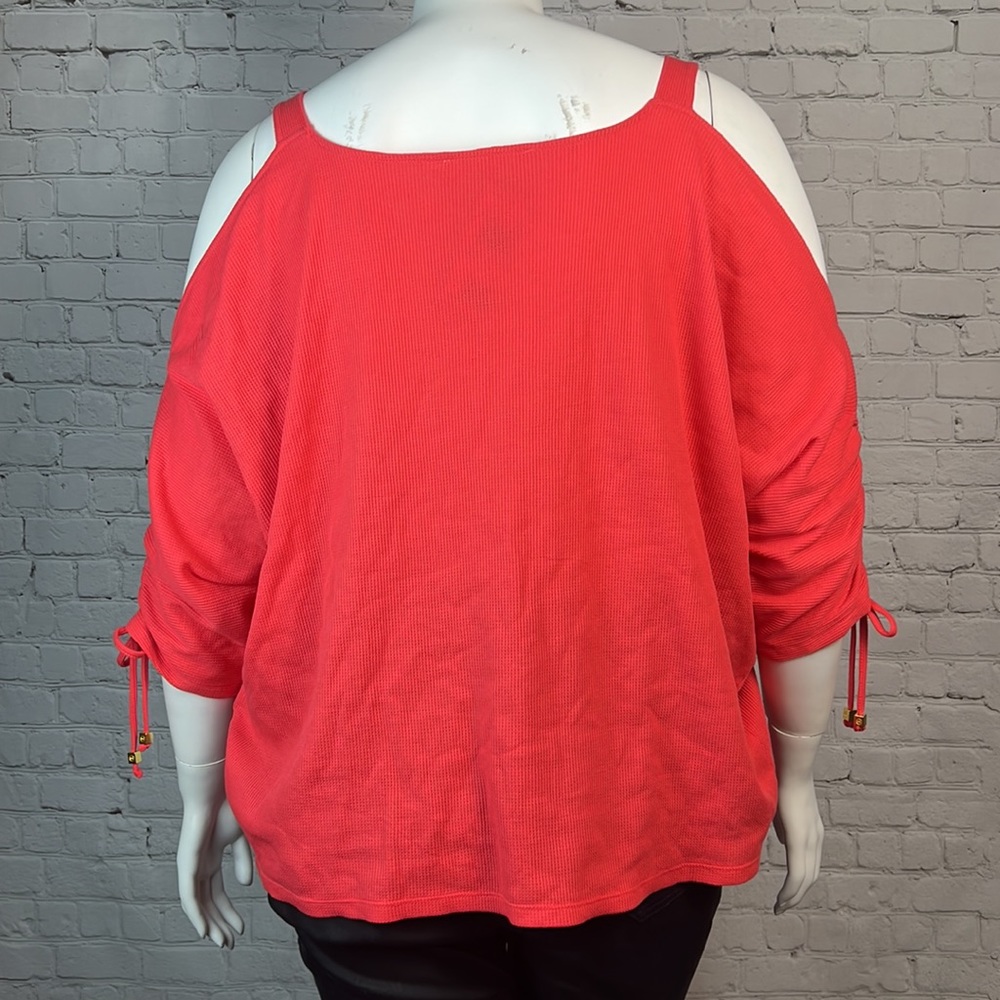 Michael Kors Coral Waffle Knit Cold Shoulder Top Plus Size 2X - Picture 3 of 6